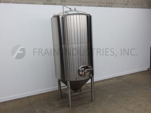 Photo of Tank SS JKT 2000 GALLON