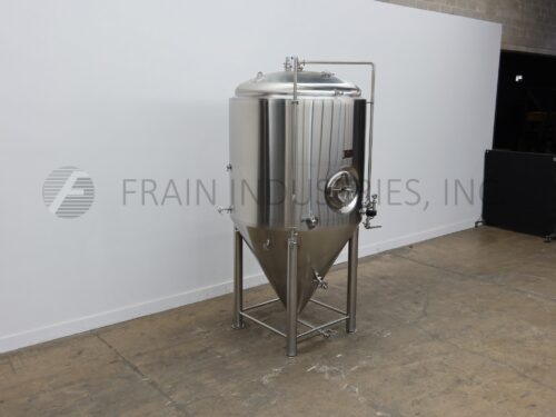 Photo of MoreBeer Pro Tank SS JKT 1000 GAL